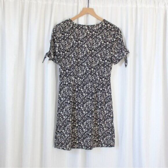 Modcloth Women's Just Gotta Have It Black and White Floral Mini Dress 4 - Picture 7 of 9